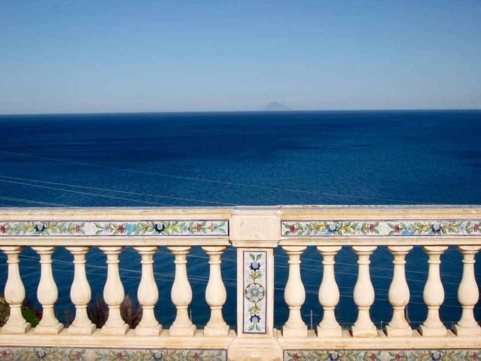 The Palace B&B And Apartments Santo Stefano di Camastra Exterior foto